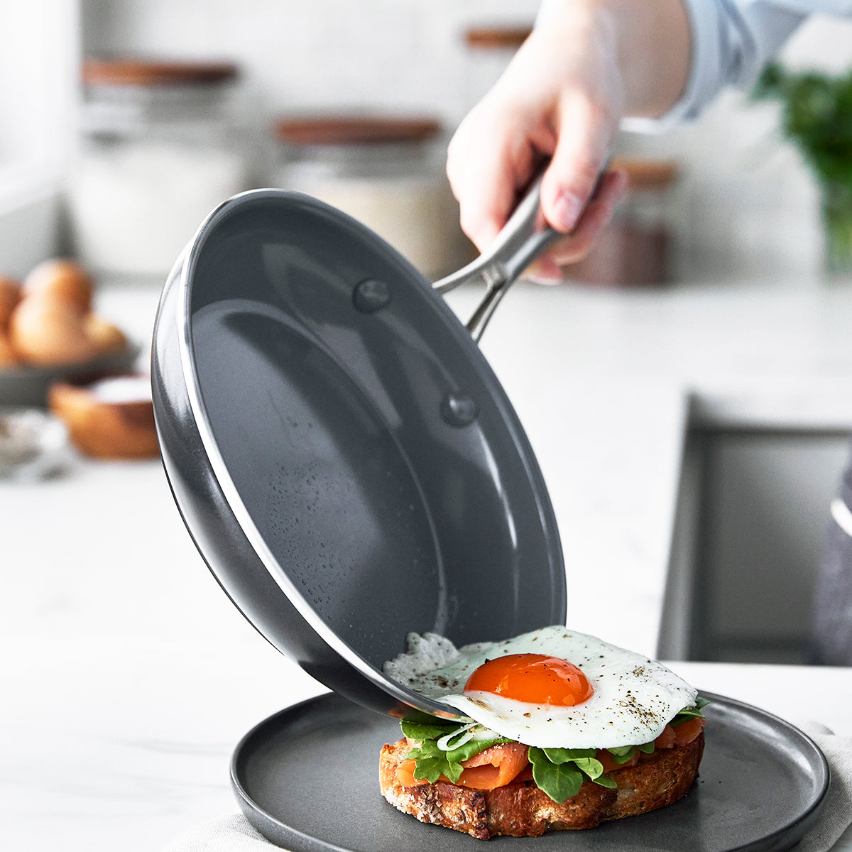 GreenPan Swift Ceramic Nonstick 10" Frypan