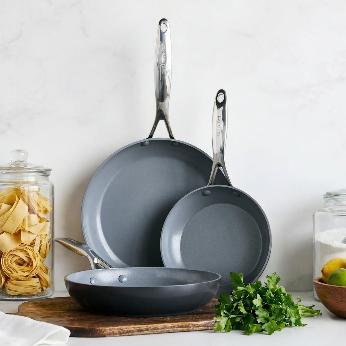 GreenPan Valencia Pro Ceramic Nonstick 8", 9.5", and 11" Frypan Set | Gray