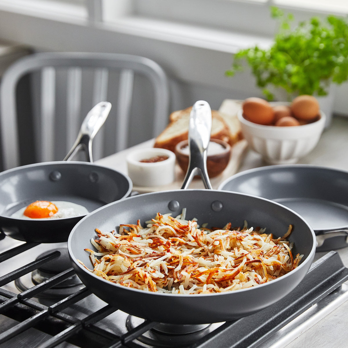 GreenPan Valencia Pro Ceramic Nonstick 8", 9.5", and 11" Frypan Set | Gray