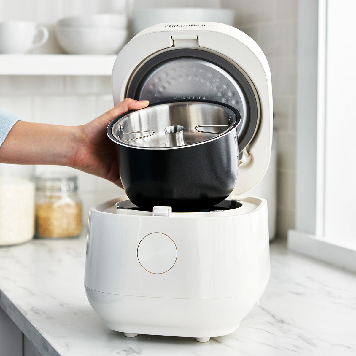 Bistro 8-Cup Carb-Reducing Rice Cooker in Cloud Cream