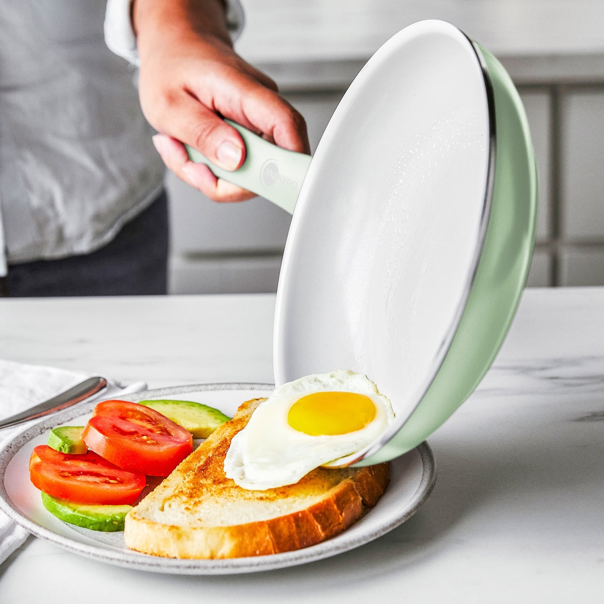 GreenPan Dover Ceramic Nonstick 10" Frypan – Pastel Green