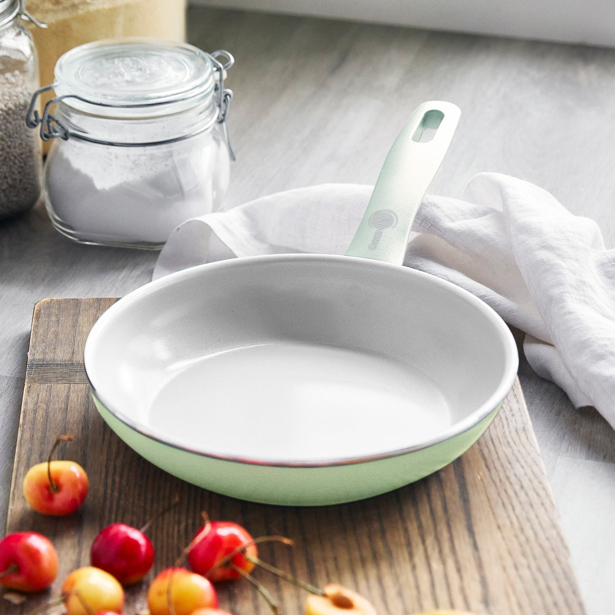 GreenPan Dover Ceramic Nonstick 8" and 10" Frypan Set — Pastel Green
