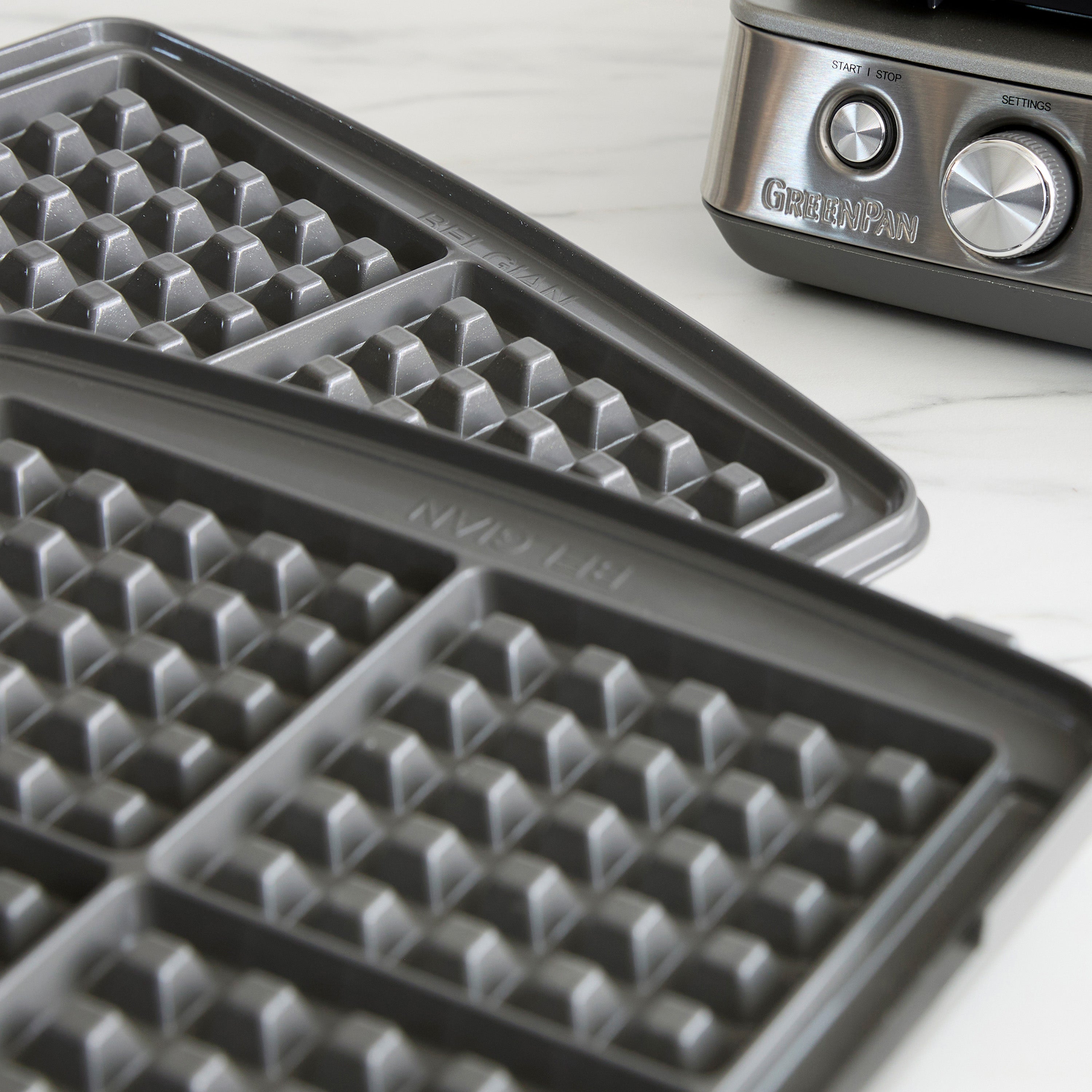 GreenPan Elite Ceramic Nonstick 4-Square Waffle Maker