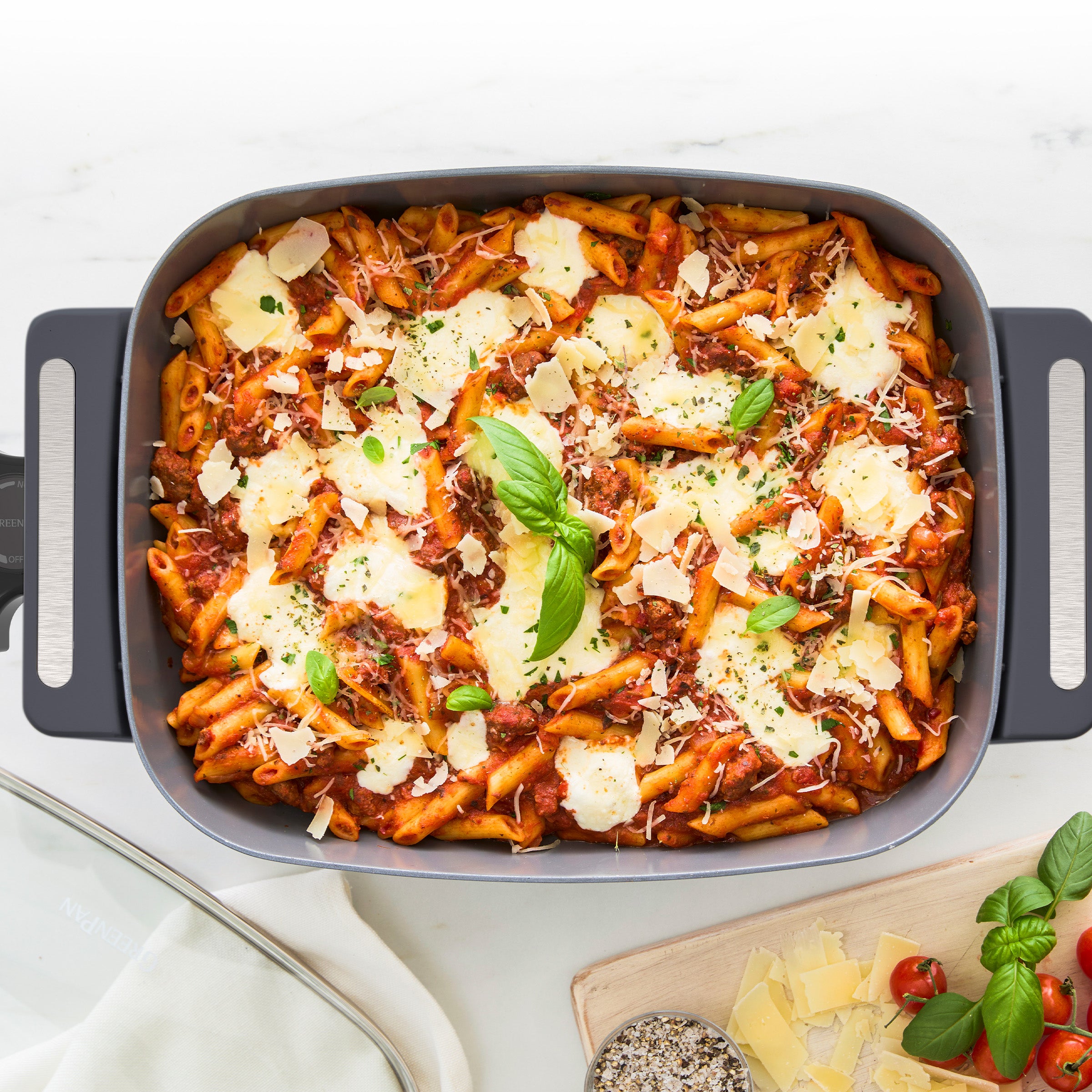 GreenPan 7-Quart Advanced Skillet – Graphite