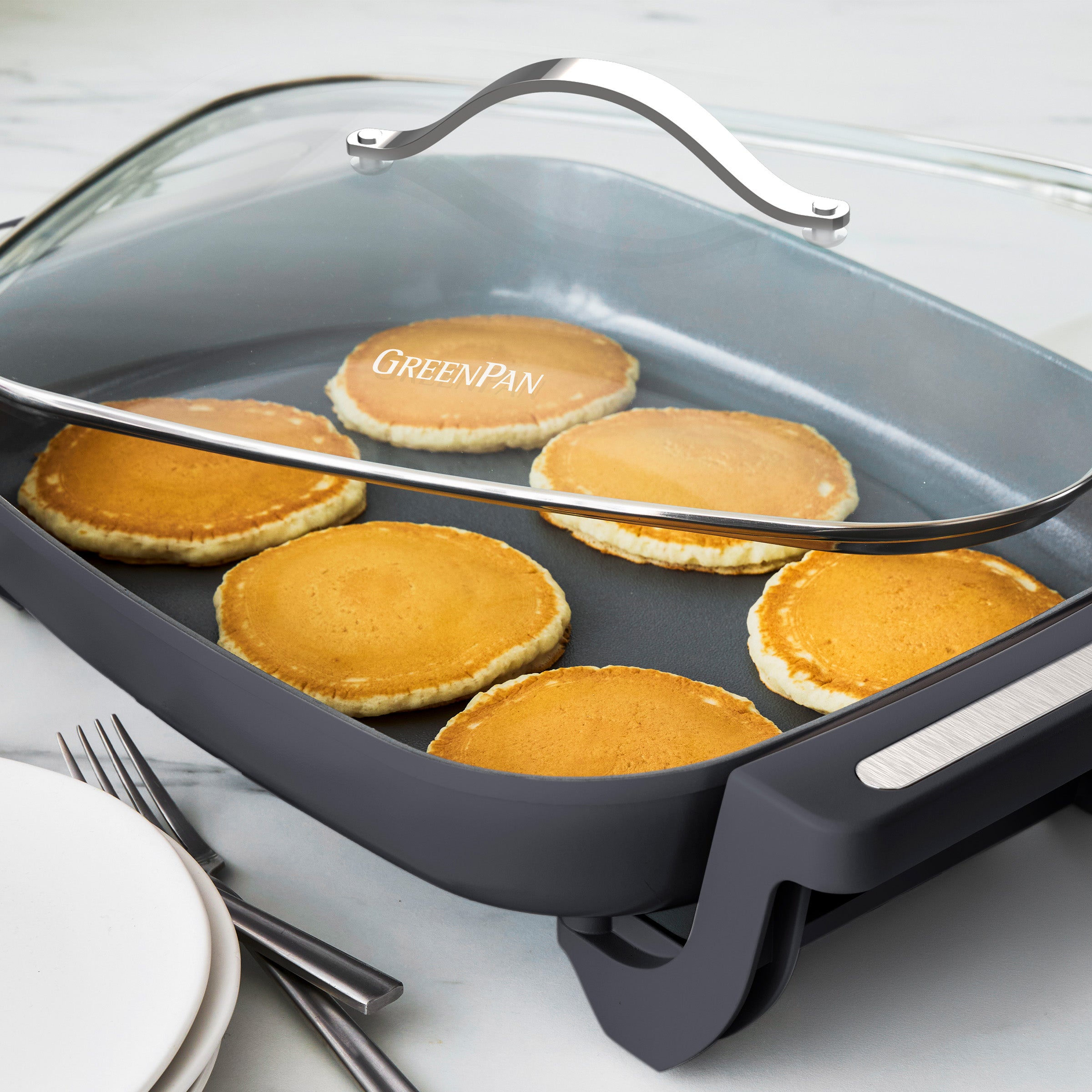 GreenPan 7-Quart Advanced Skillet – Graphite
