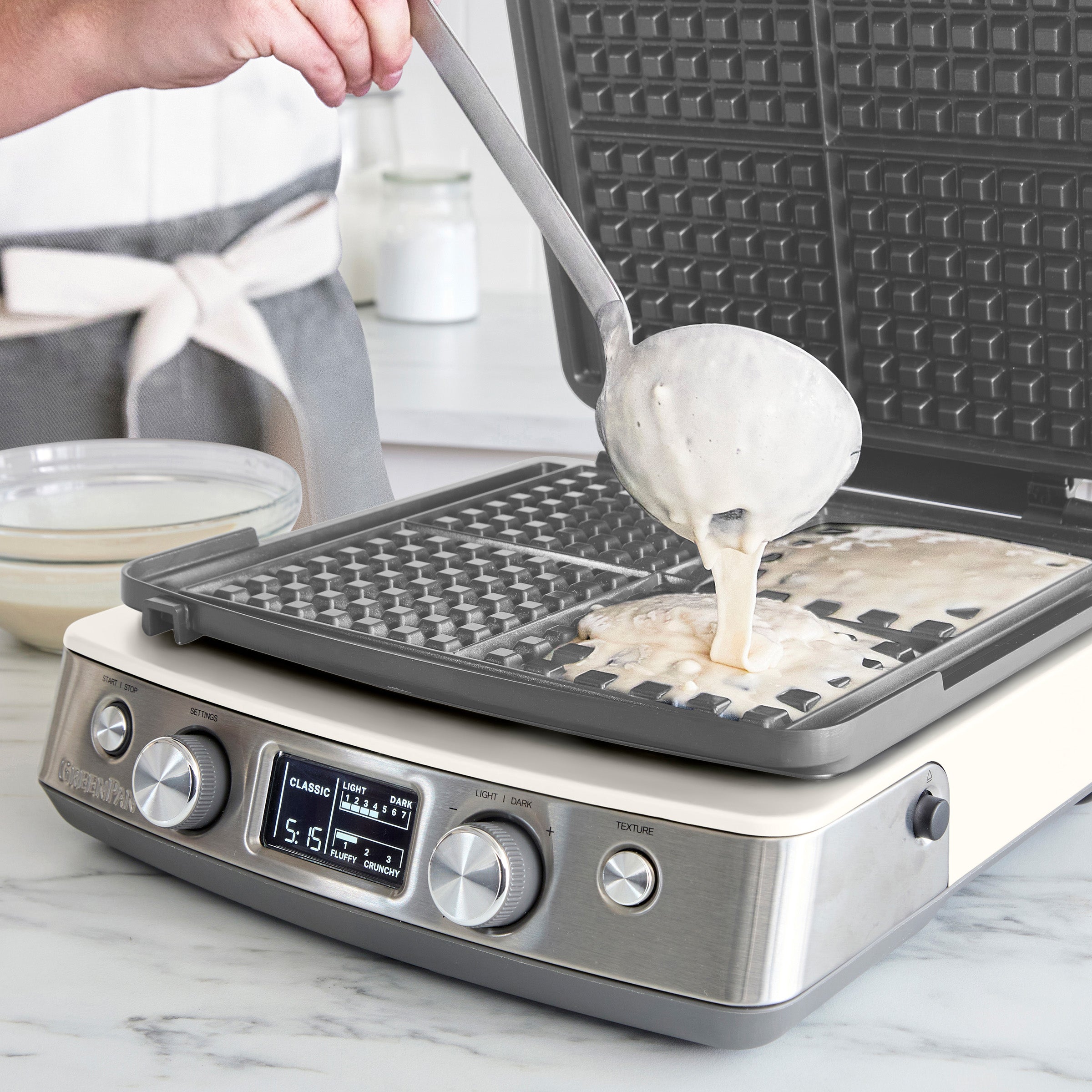 GreenPan Elite Ceramic Nonstick 4-Square Waffle Maker | Cloud Cream