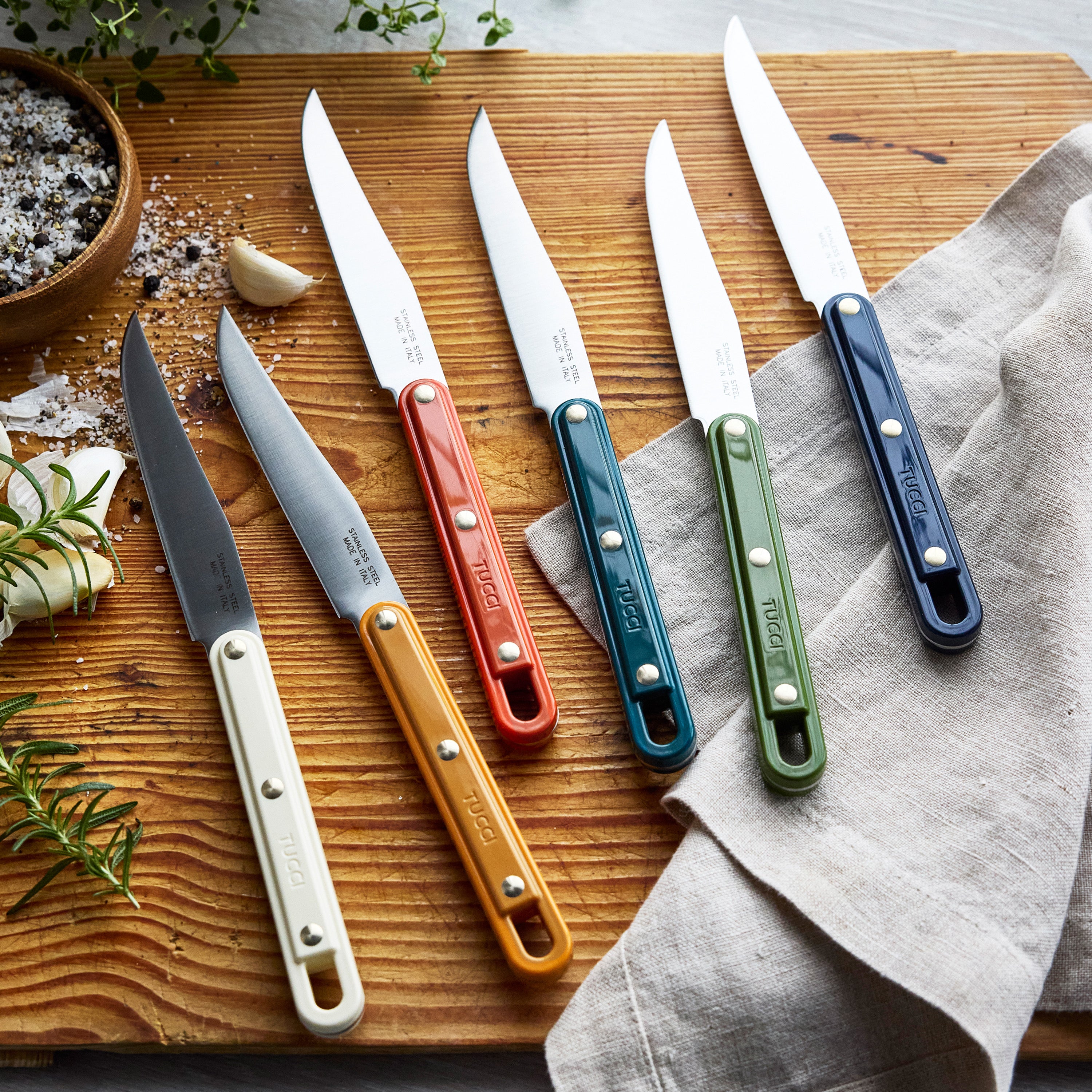 Stanley Tucci 6-Piece Steak Knife Set with Wood Tray – Multicolor