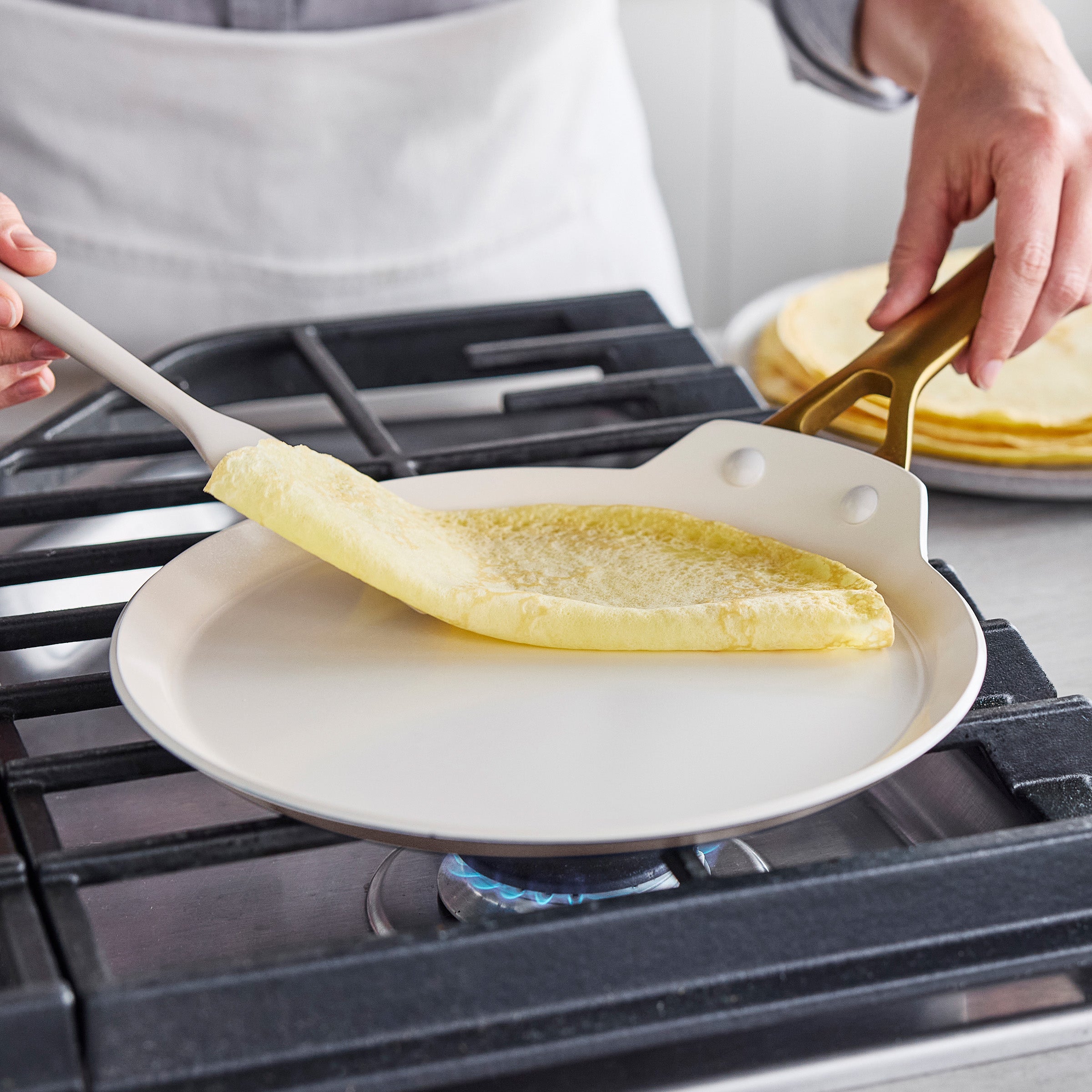 GreenPan Reserve Pro Ceramic Nonstick 10" Crepe Pan | Oyster