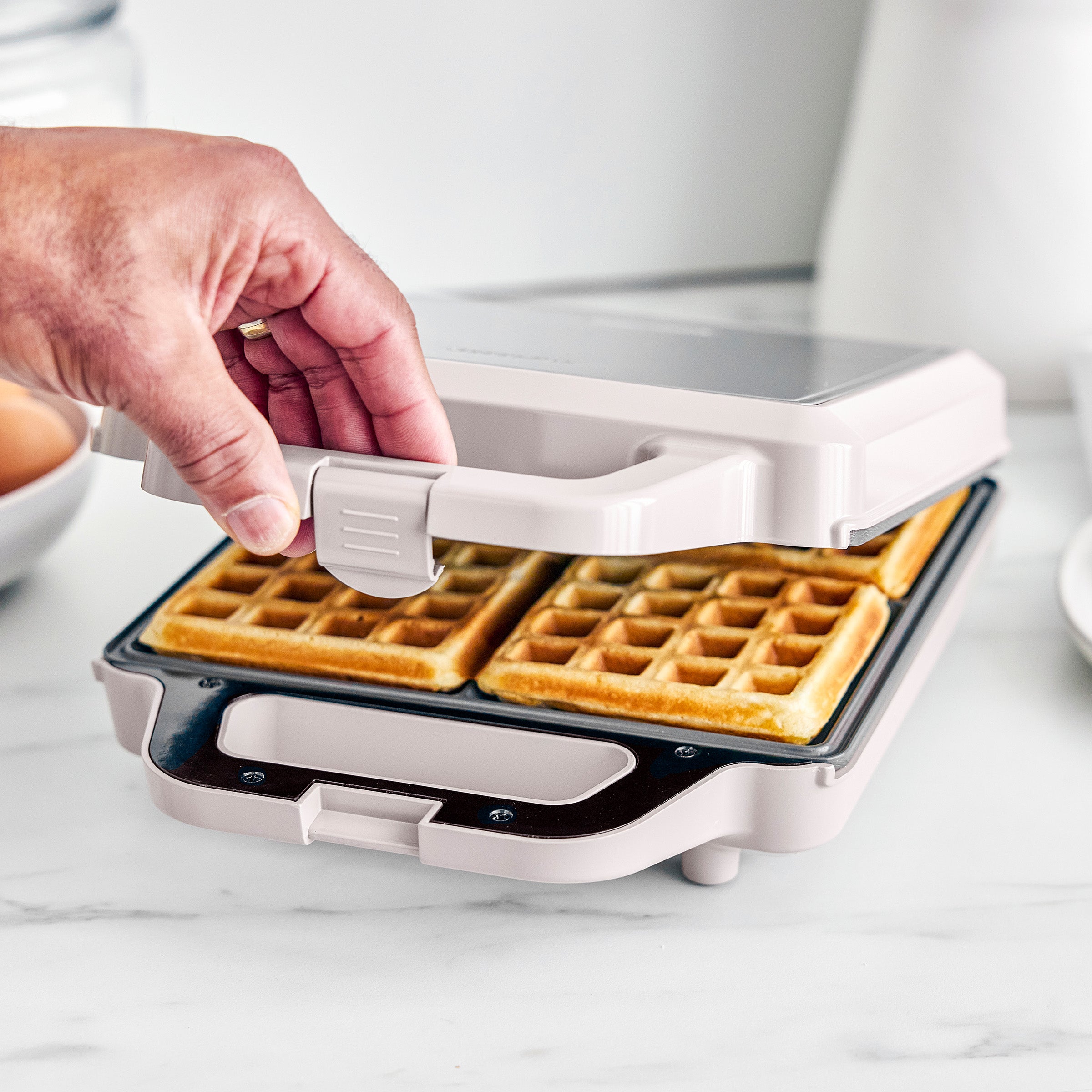 GreenPan Advanced 4-Square Waffle Maker | Clay